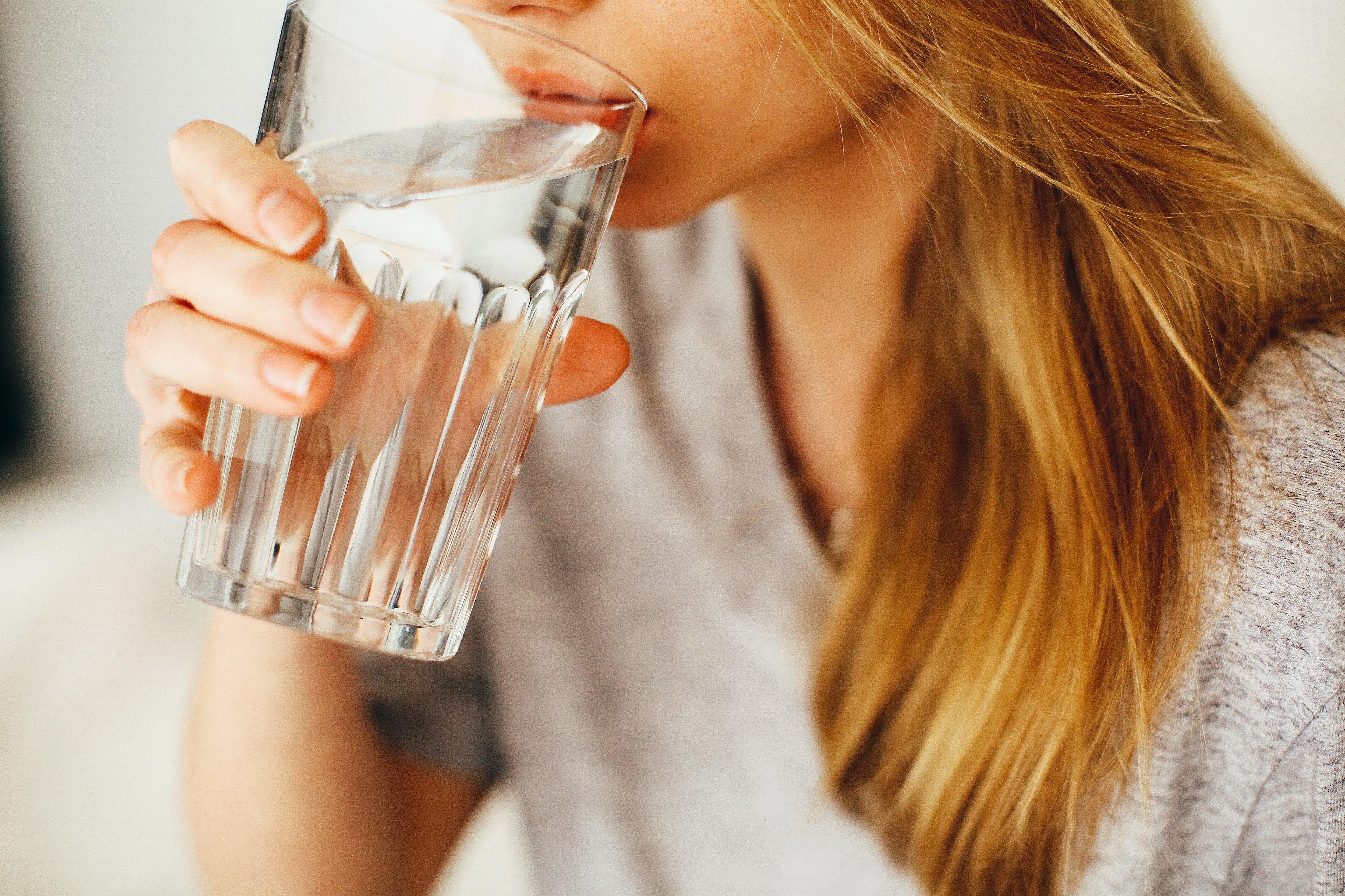 agua para combatir la celulitis