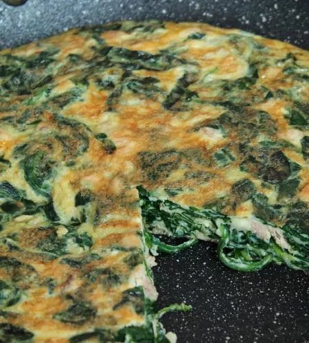 TORTILLA DE ATÚN CON ESPINACAS 