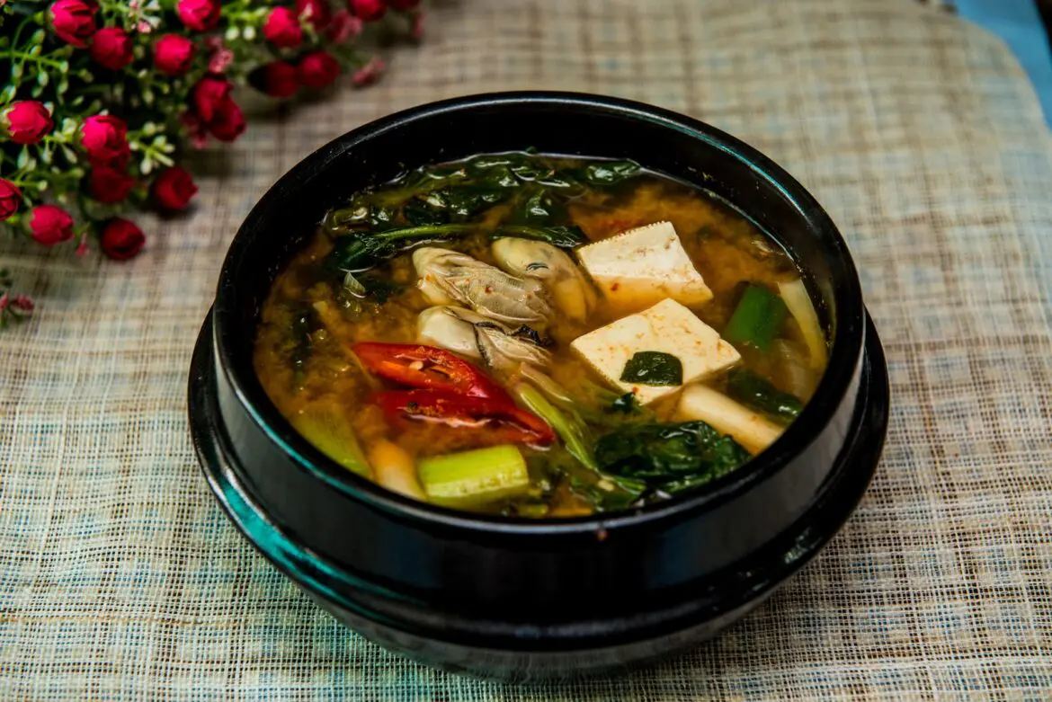 Sopa de miso: conoce la receta tradicional y sus propiedades